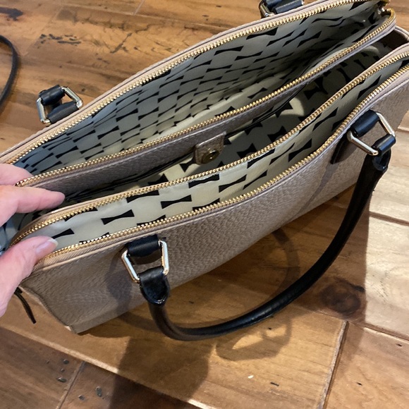 COPY - Kate Spade pebble embossed tote - Picture 6 of 9